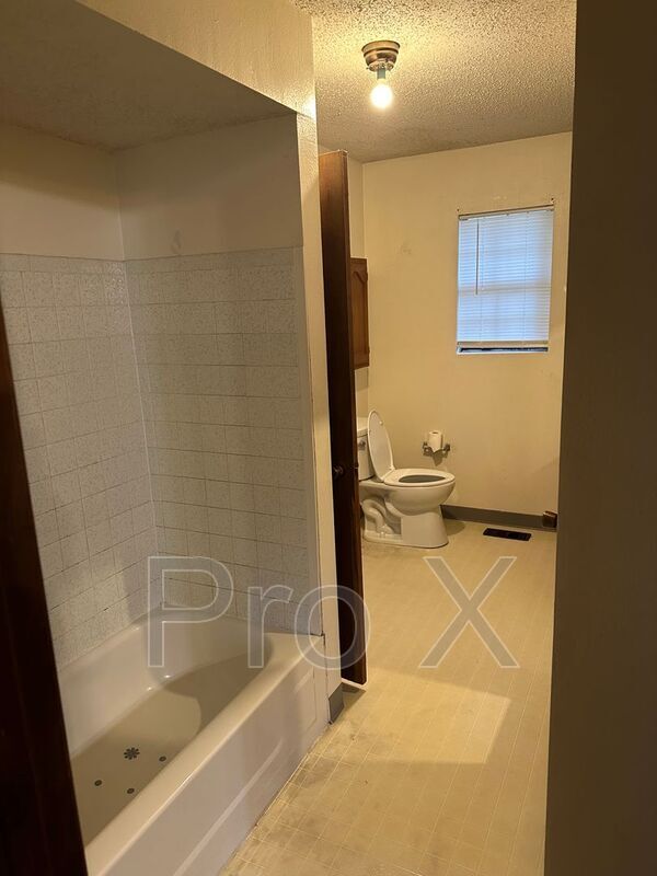 Photo - 705 N Rouse St