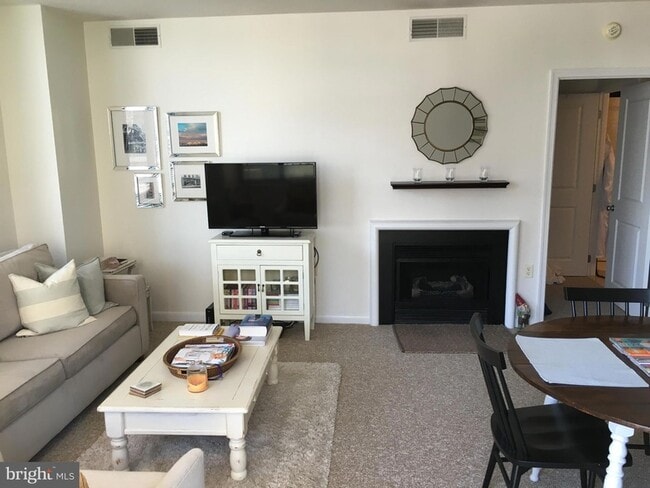 Photo - 851 N Glebe Rd Unit 419