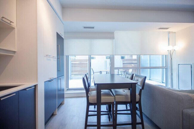 Photo - 199 Richmond St W Unit SI ID1579053P