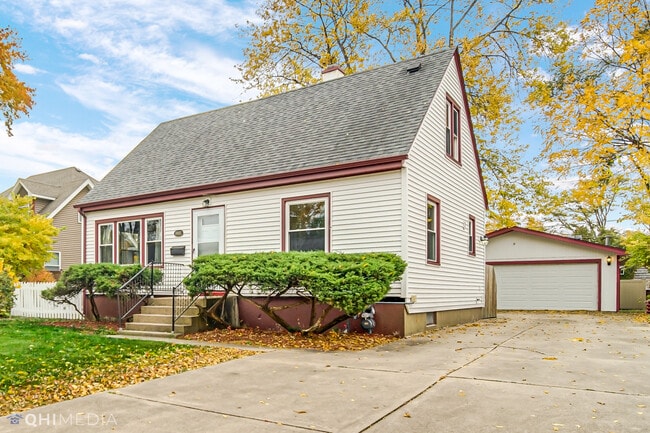 Photo - 6661 Glenview Dr