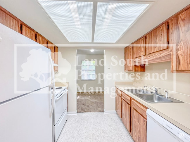 Photo - 3016 Skipper Pl