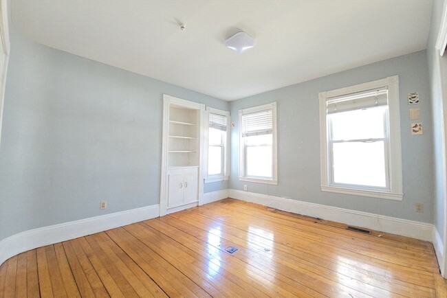 Photo - 48 Boylston St Unit 1