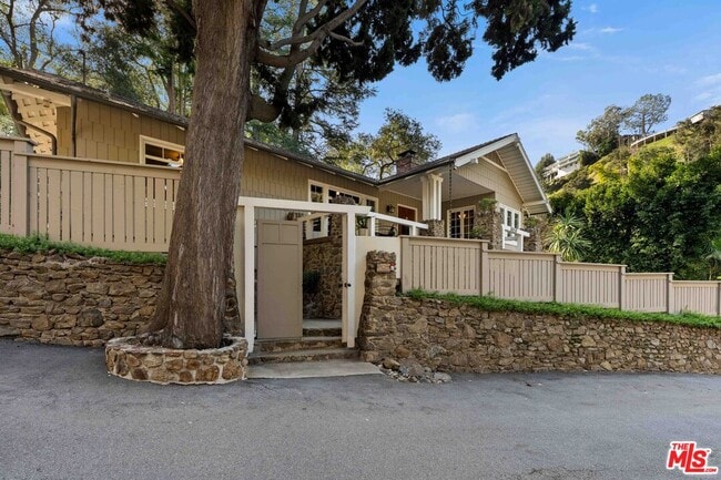 Photo - 8050 Jovenita Canyon Dr