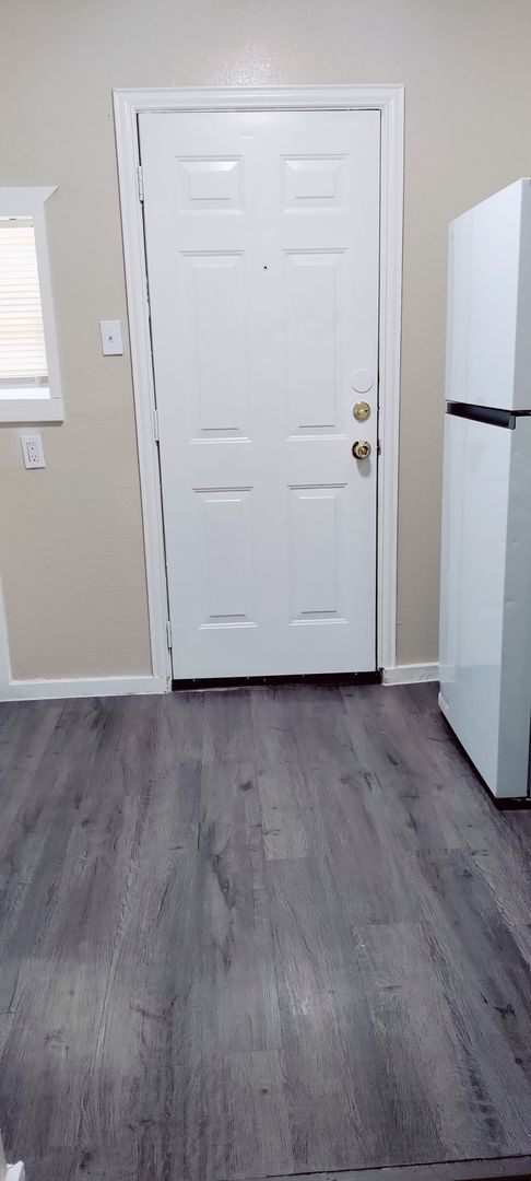 Photo - 615-617 Roberts St Unit 617