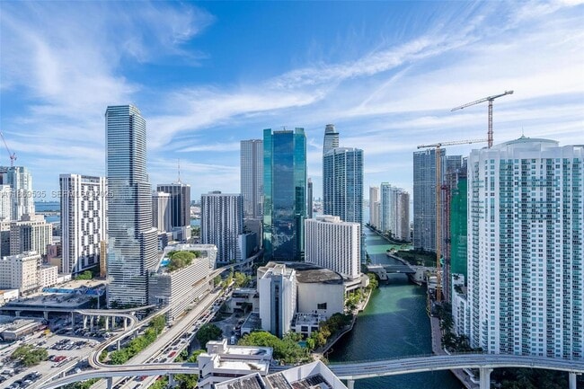 Building Photo - 350 S Miami Ave Unit 3501