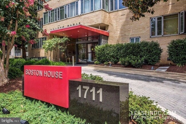 Building Photo - 1711 Massachusetts Ave NW Unit #434