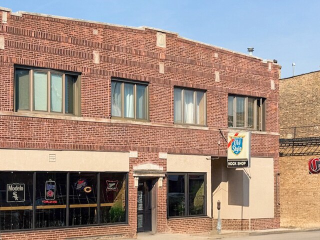 Building Photo - 4369 N Elston Ave