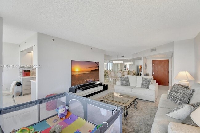 Photo - 2000 Island Blvd Unit 808