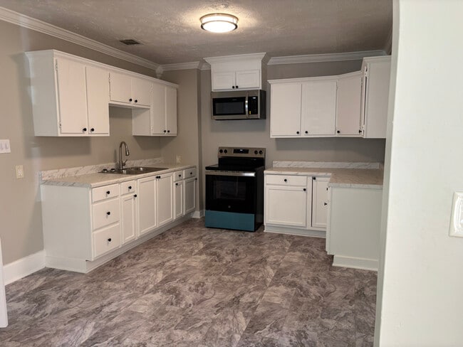 Photo - 4650 Manila Dr