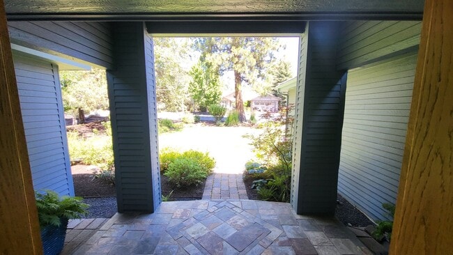 Photo - 3 Bed 2.5 Bath Single Level 3 Car Garage