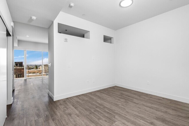 Photo - Seven West DTLA