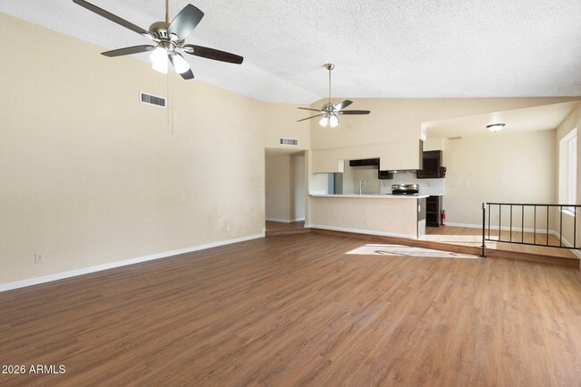 4043 W Sweetwater Ave