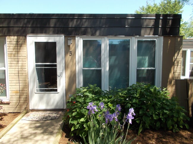 Photo - 930 E Shady Way Unit 2