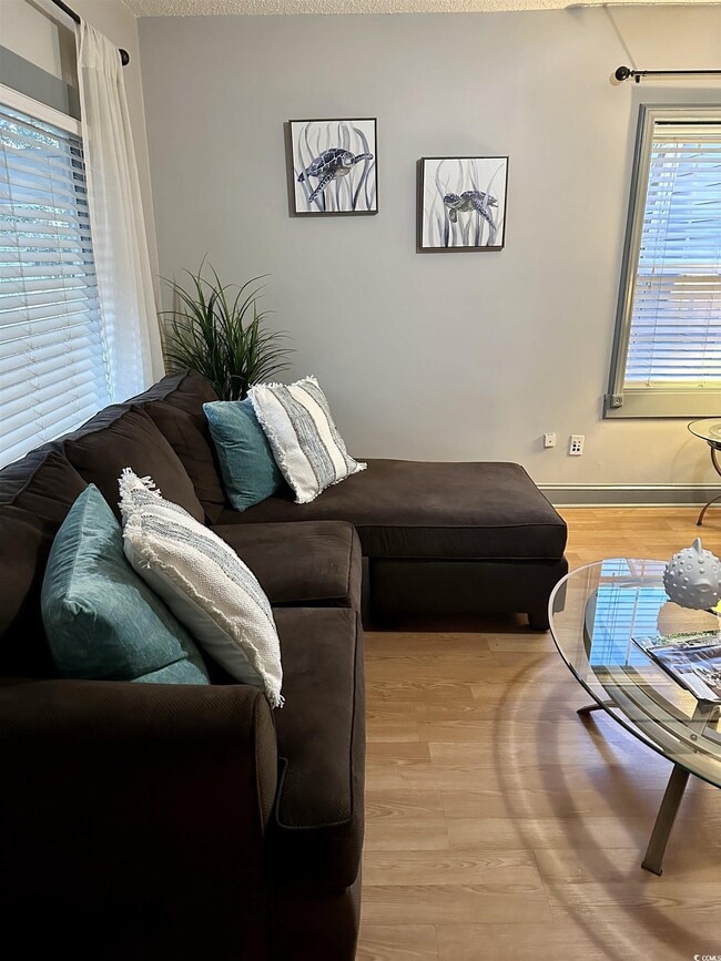 Photo - 414 36th Ave N