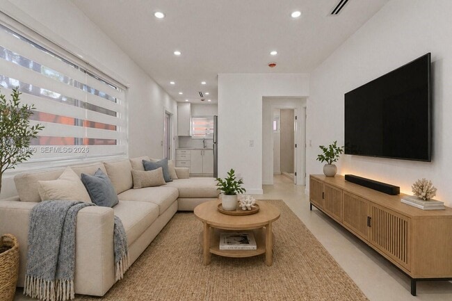 Photo - 13185 Emerald Dr Unit 2