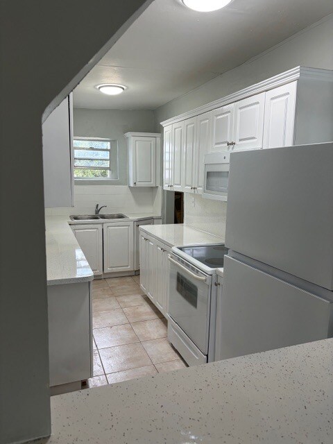 Photo - 417 SW 7th Ter