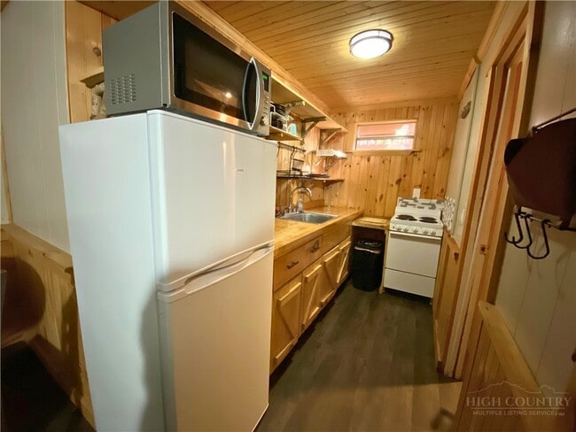 Photo - 143 Ridge Crest Dr