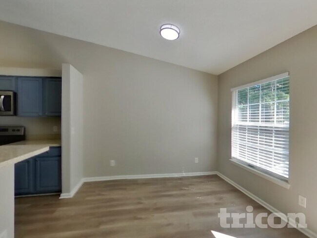 Photo - 1020 Woodbridge Hollow N