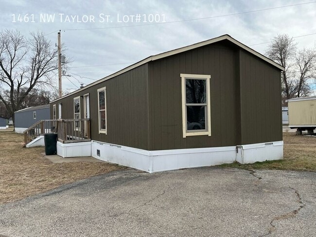 Building Photo - 1461 NW Taylor St