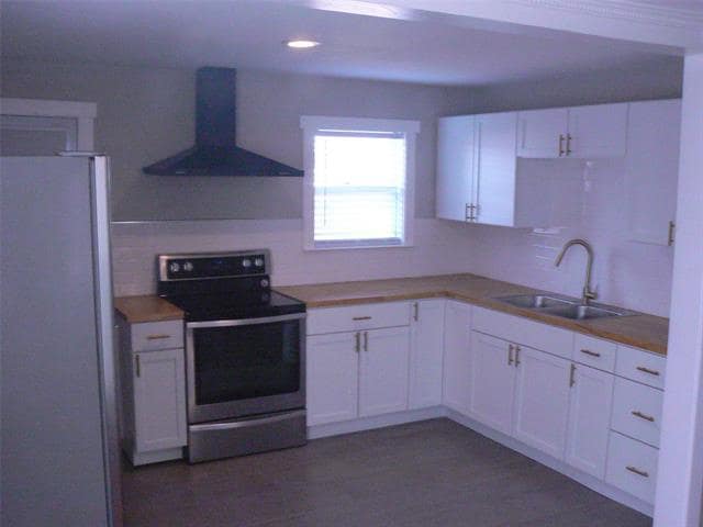Photo - 5728 Curzon Ave