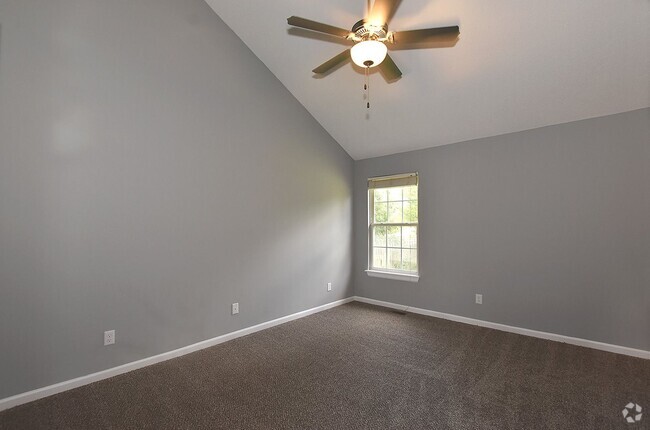 Building Photo - Three Bedroom House in Platte City