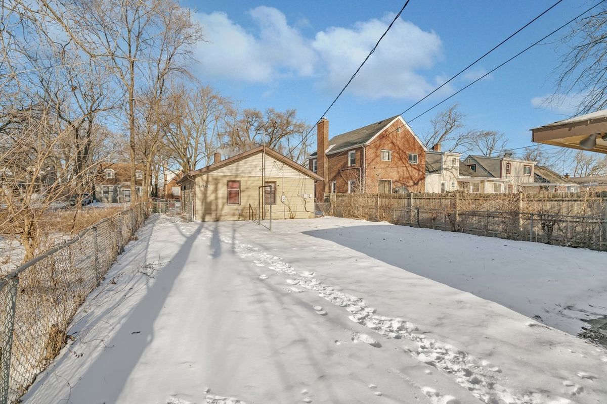 Photo - 14745 Princeton Ave