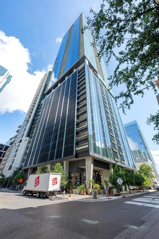 Building Photo - 610 Davis St Unit 2710