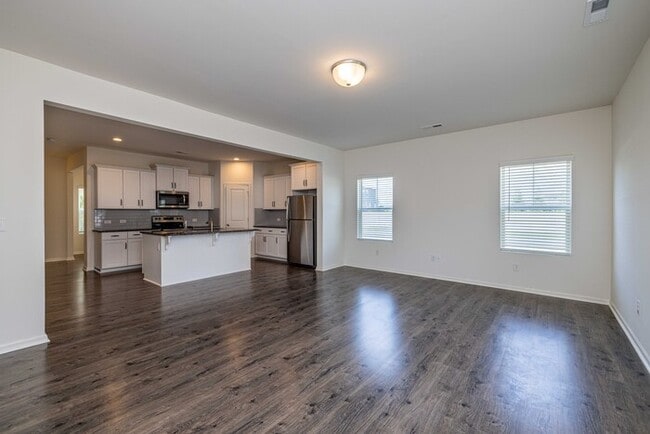 Photo - EAUTIFUL NEW 3 Bedroom Townhome in Bonterr...