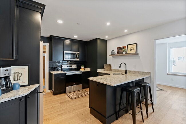 Photo - 179 Butternut St Unit 7