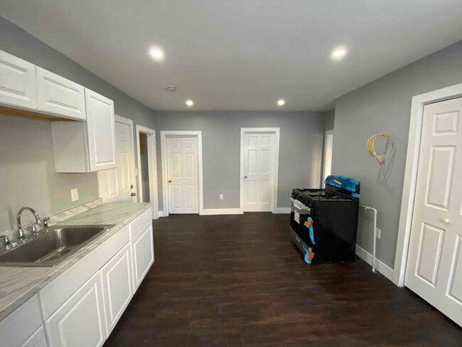 Photo - 102 Endicott St Unit 1