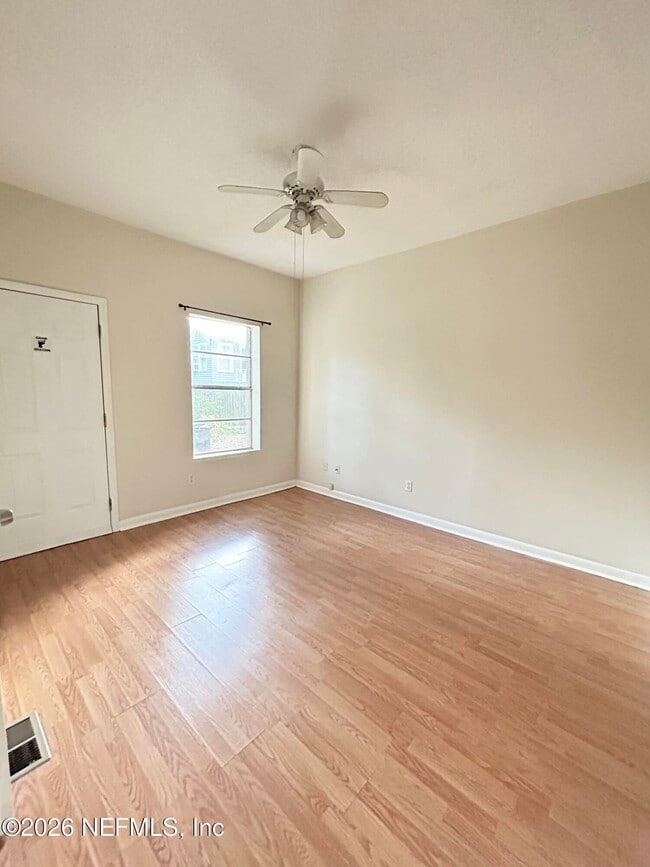 Photo - 2788 Forbes St