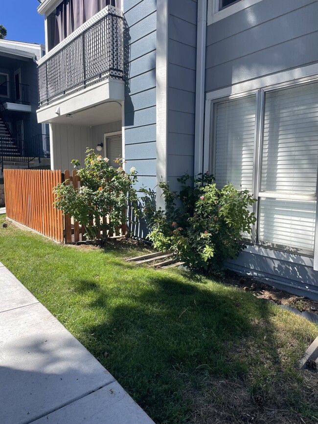Photo - 2290 E Fremont Ave