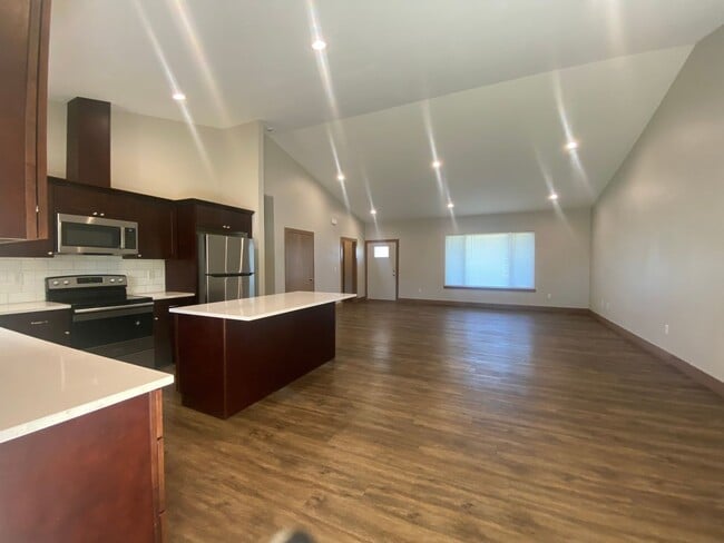 1414 E 6th St Unit 1414-A