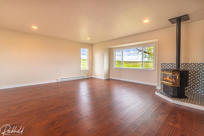 Photo - 1735 Co Rd 194