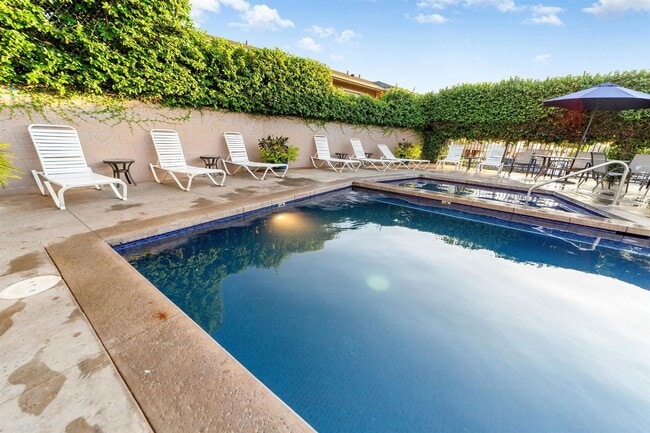Building Photo - Gorgeous, Clean & Modern Furnished 2/2 at Kihei Shores — Lowest Level Unit Near Kamaole III