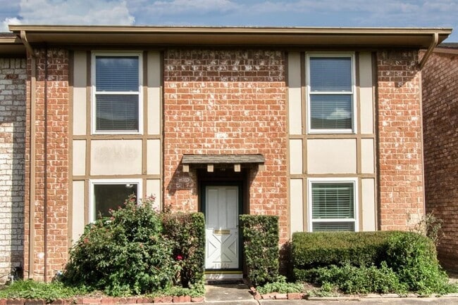 Building Photo - 11667 Sabo Rd Rental
