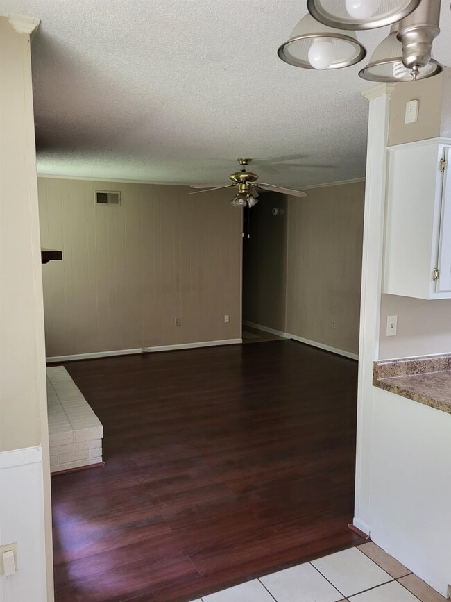 Photo - 4136 Raintree Cove
