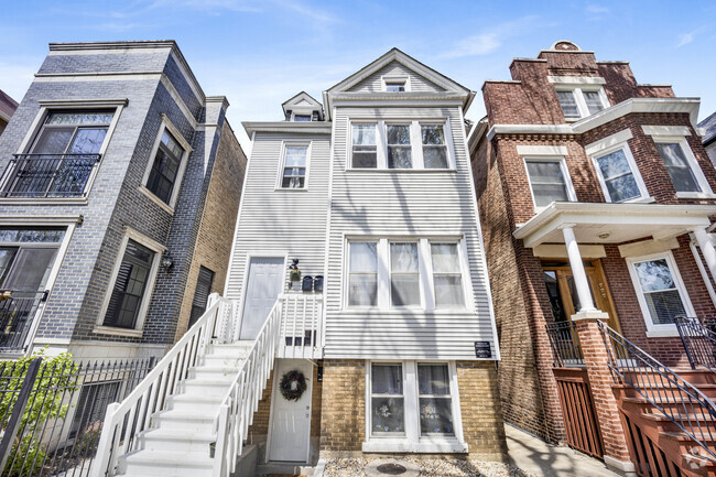 Building Photo - 1914 W Henderson St Rental