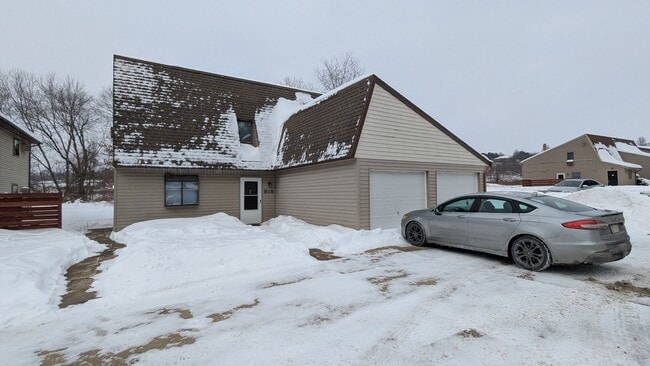 Photo - MN Cedar Village (819) Unidad Apt C (Loft)