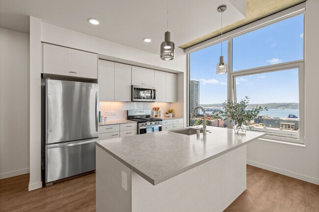 Photo - The Confidential