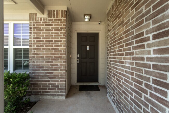 Photo - 8442 Rollins Bend Ln