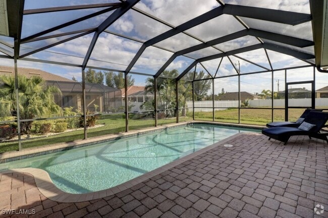Building Photo - 3525 Surfside Blvd Rental