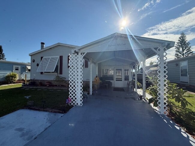 Building Photo - Wonderful 55+ community Rental