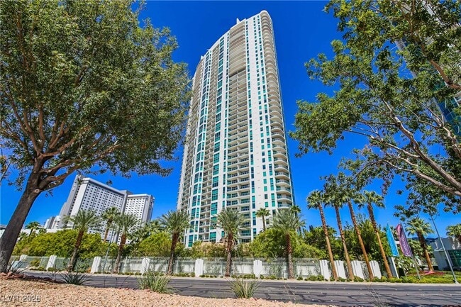 Building Photo - 222 Karen Ave Unit 1805