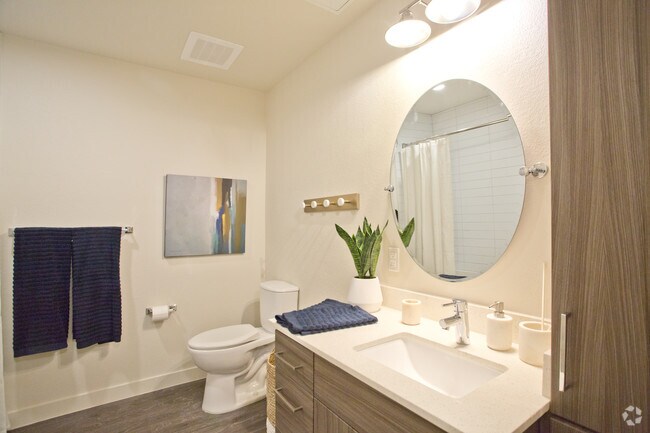 1BR, 1BA - Coronado - 590 SF