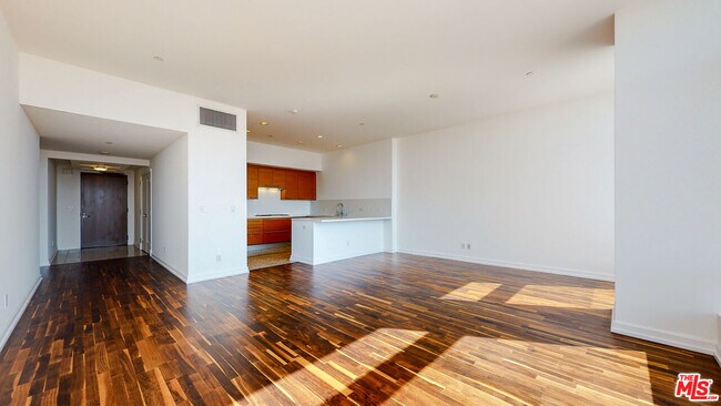 Photo - 900 W Olympic Blvd Unidad 30D Rental