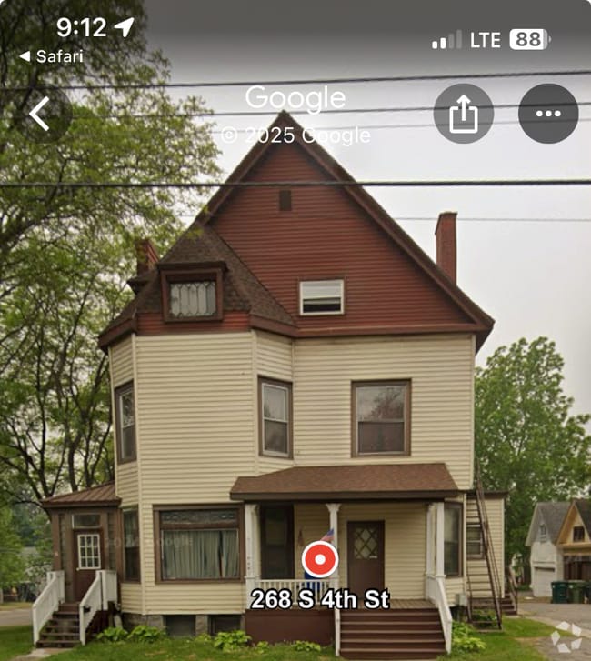 Building Photo - 268 S 4th St Rental