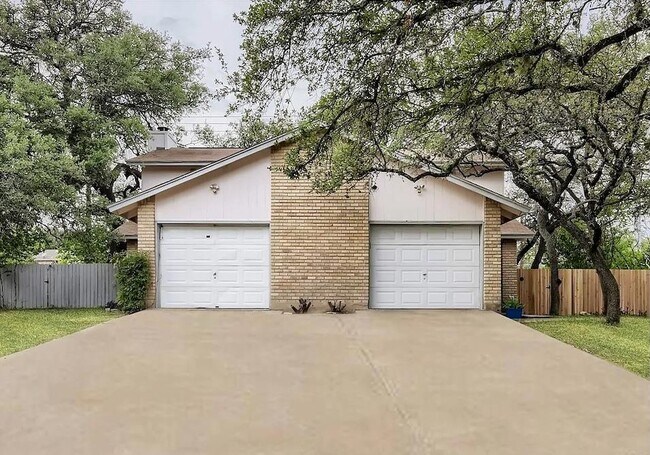 Building Photo - 9026 Sawtooth Ln