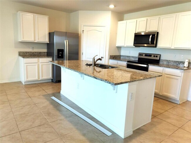 Photo - 405 Noble Ave