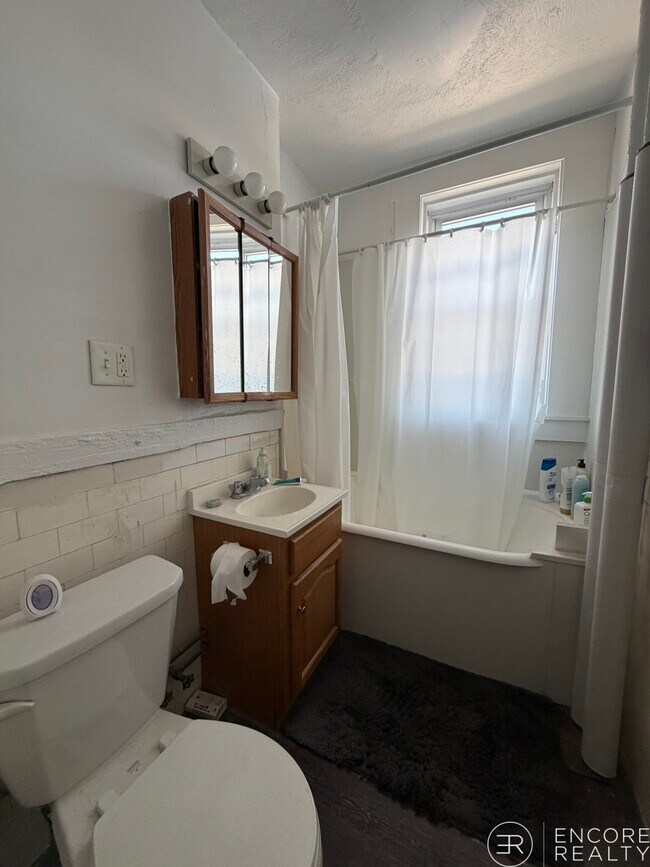 Photo - 2 Charlesgate W